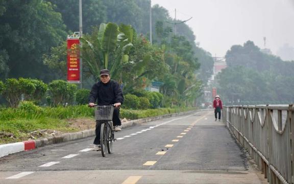 Hà Nội bắt đầu thí điểm làn đường dành riêng cho xe đạp