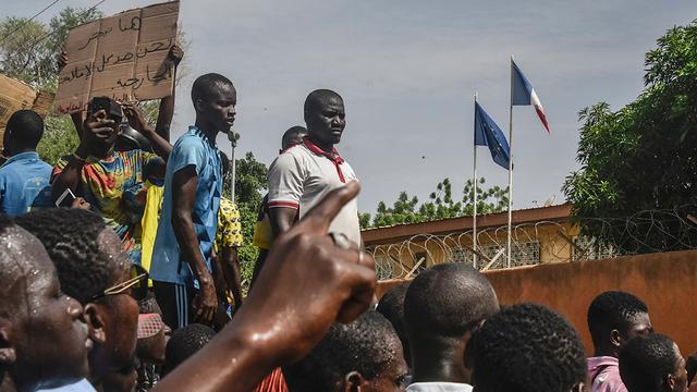 Pháp phủ nhận lên kế hoạch tấn công Niger
