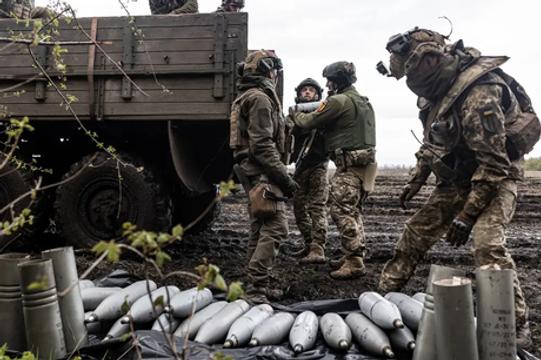 Ukraine đang dồn quân đánh lớn, sắp kích hoạt phản công giai đoạn 2