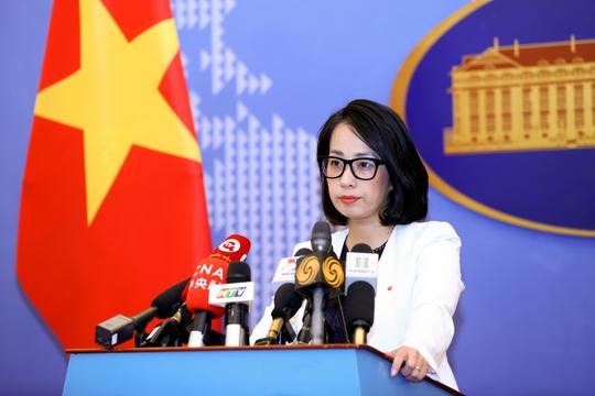Yêu cầu Philippines xử lý nghiêm vụ xé cờ Việt Nam
