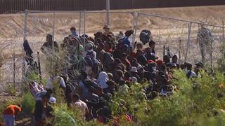 Khoảng 10.000 di dân tới biên giới Mỹ - Mexico mỗi ngày
