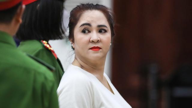 Bà Nguyễn Phương Hằng hầu tòa phúc thẩm cùng đồng phạm