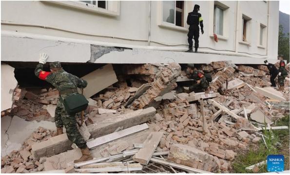 Động đất tại Trung Quốc, hơn 70 tòa nhà bị sập

