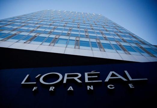 L’Oréal bị kiện vì bán thuốc duỗi tóc chứa chất gây ung thư
