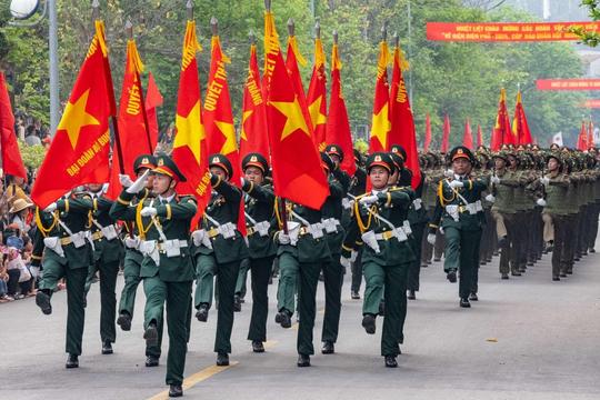 Sôi nổi hào hùng lễ diễu binh, diễu hành trên những con đường, tuyến phố ở Điện Biên