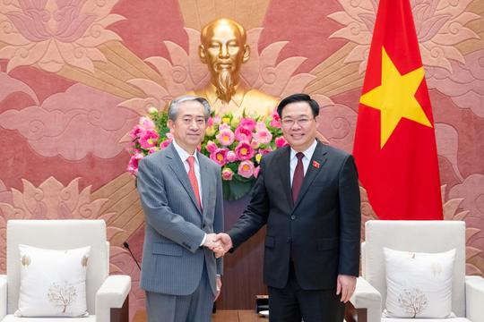 Chủ tịch Quốc hội tiếp Đại sứ Trung Quốc