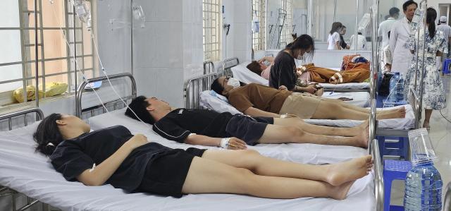 Công bố nguyên nhân hơn 500 người ngộ độc bánh mì ở Đồng Nai
