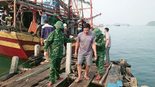 Công tác tìm kiếm ngư dân mất tích gặp nhiều khó khăn