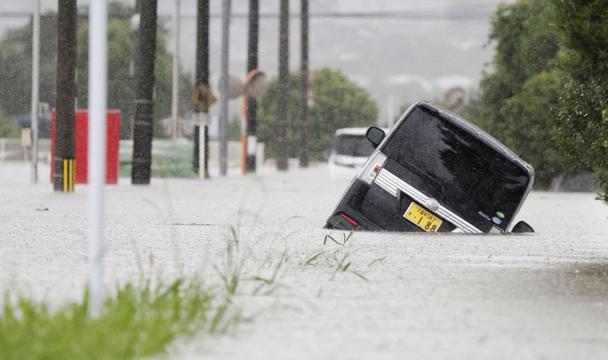 Cảnh báo mưa lớn đặc biệt ở Tây Nam Nhật Bản, 1 người thiệt mạng