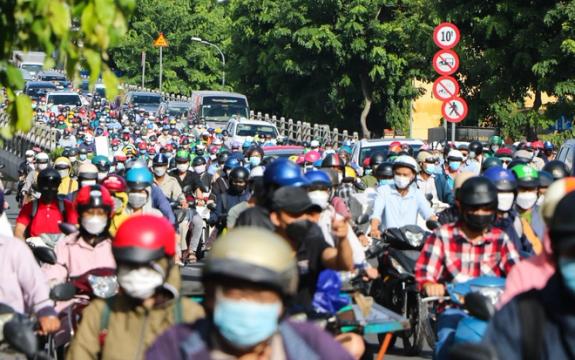 Ý kiến trái chiều xung quanh đề xuất cấm xe tải theo giờ khu cửa ngõ Tân Sơn Nhất