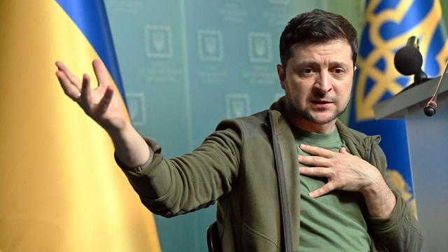 Tổng thống Zelensky thừa nhận Ukraine bắt đầu phản công quá muộn