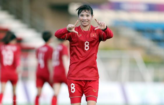 Hashtag 24h ngày 10/8: Tiền vệ Thùy Trang chính thức chia tay tuyển nữ Việt Nam