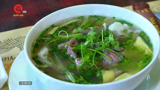 Ăn gì sáng nay: Phở ngô - Nét chấm phá của ẩm thực Hà Giang tại Hà Nội
