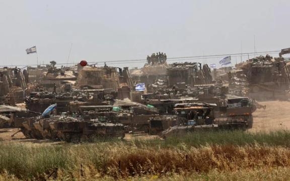 Xe tăng Israel tiến sâu vào Rafah