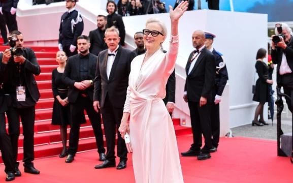 Lễ hội điện ảnh Cannes 2024 khai màn thảm đỏ