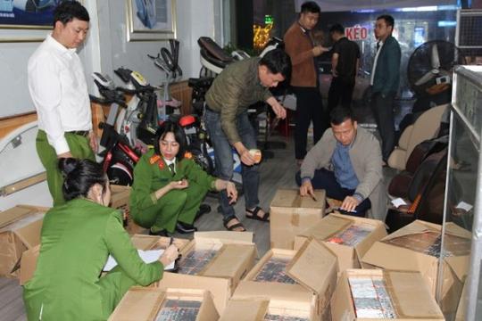 Nghệ An: Tạm giữ 2.024 giàn pháo hoa quốc phòng không có giấy phép kinh doanh