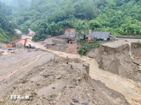 Mưa lớn gây ngập lụt và sạt lở tại Yên Bái, Cao Bằng
