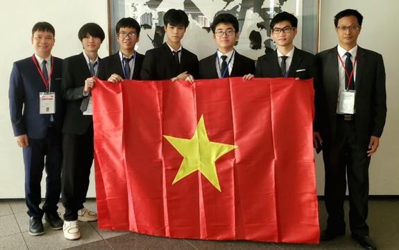 Việt Nam giành 2 huy chương vàng tại Olympic Vật lý Quốc tế 