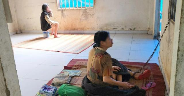 Lâm Đồng: 3 người phụ nữ bị xích trong nhà cạnh chuồng heo