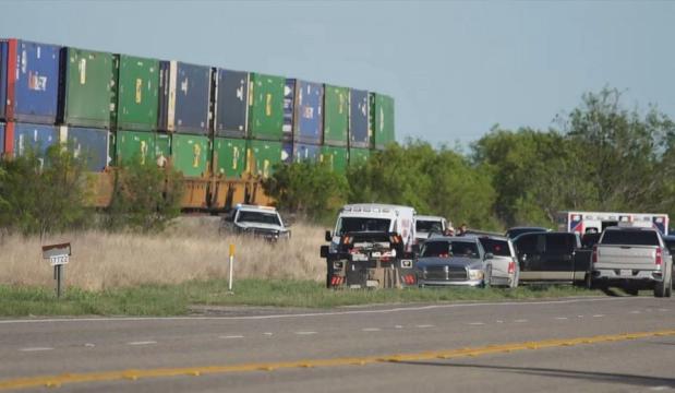 Mỹ tạm dừng đường sắt liên vận, Mexico thiệt hại 200 triệu USD trong 2 ngày