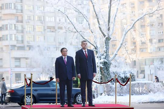 Lễ đón Thủ tướng Phạm Minh Chính thăm chính thức Romania