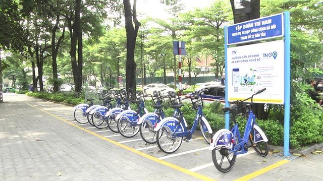 Hà Nội: Dịch vụ xe đạp công cộng đi vào hoạt động