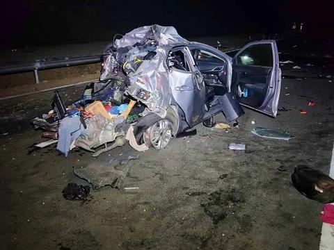 Tai nạn giao thông trên cao tốc Cam Lâm - Nha Trang khiến 2 người chết