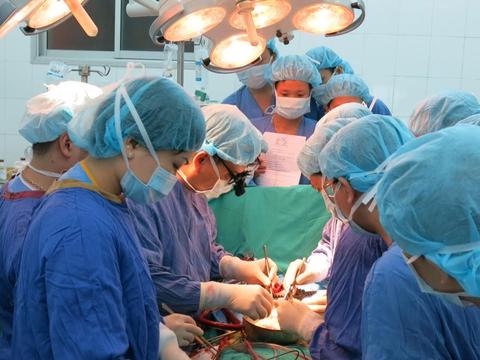 Thầy thuốc Việt Nam làm chủ những kỹ thuật đỉnh cao trong ghép tạng