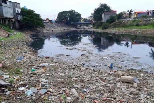 Cử tri Hà Nam kiến nghị sớm trả lại môi trường nước sạch cho sông Nhuệ - Đáy