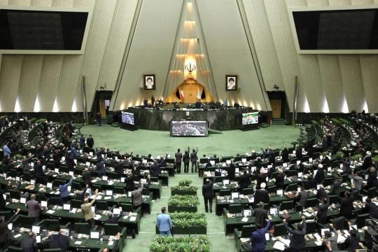 Bầu cử Quốc hội tại Iran: Hơn 15.000 ứng cử viên đăng ký tranh cử
