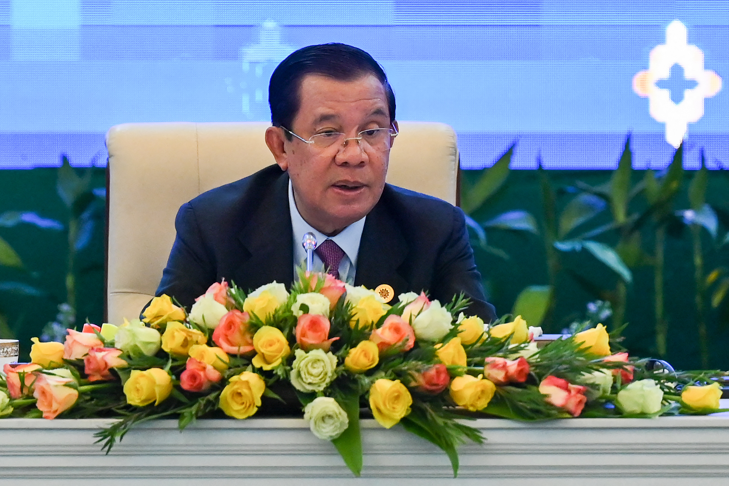 Thủ tướng Hun Sen hủy dự G20 vì mắc Covid-19