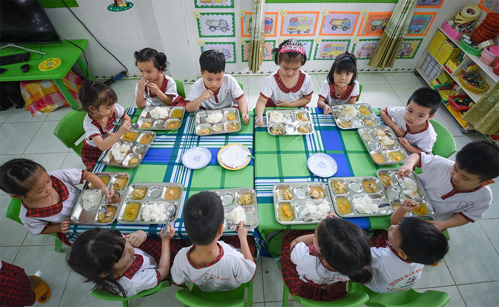 Đối thoại chính sách: Cần tạo cơ sở pháp lý vững chắc cho dinh dưỡng học đường