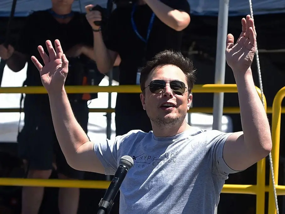Elon Musk muốn xây thị trấn riêng cho nhân viên