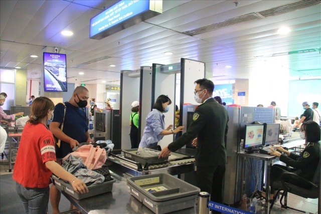 Cục Hàng không yêu cầu kiểm tra đột xuất hành lý của tổ bay trước và sau chuyến bay