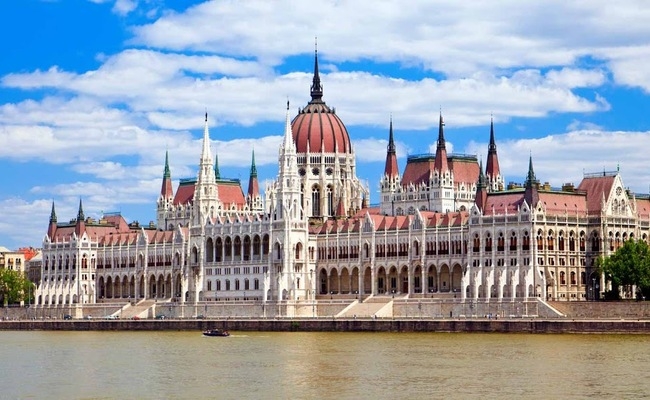 Quốc hội Hungary chấp thuận kết nạp Phần Lan gia nhập NATO