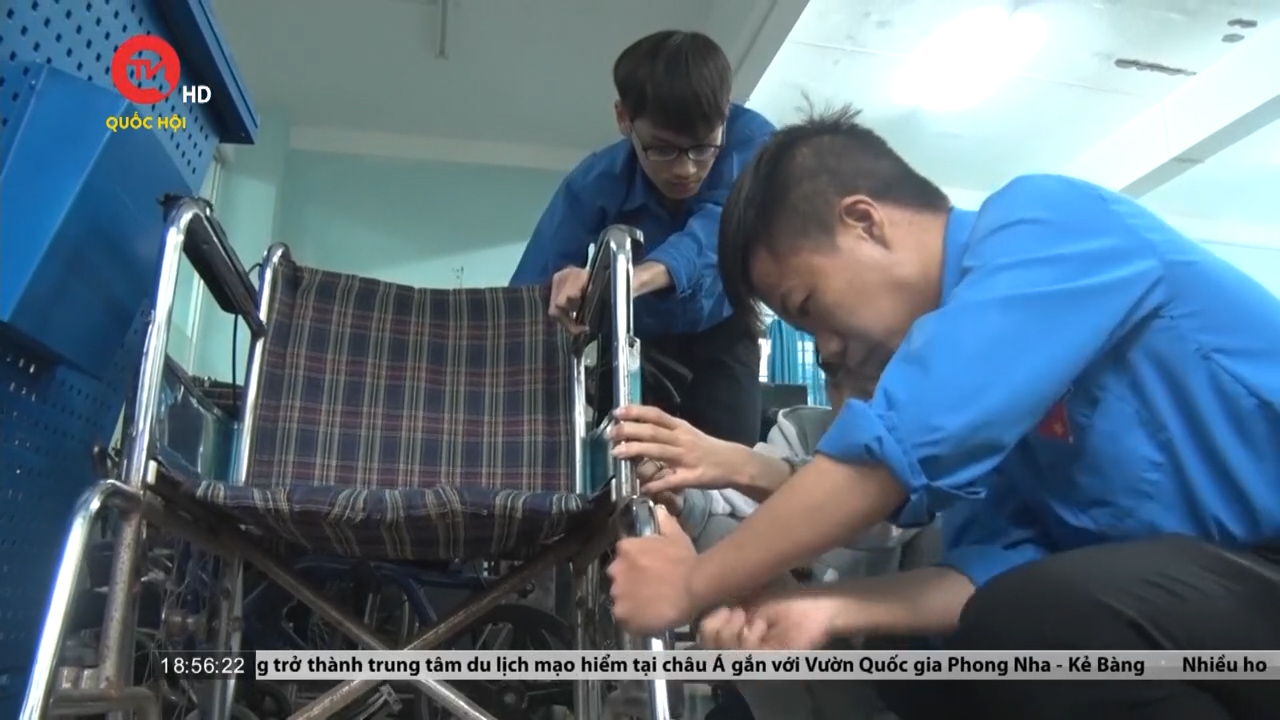 Đà Nẵng: Xe lăn yêu thương dành cho người khuyết tật
