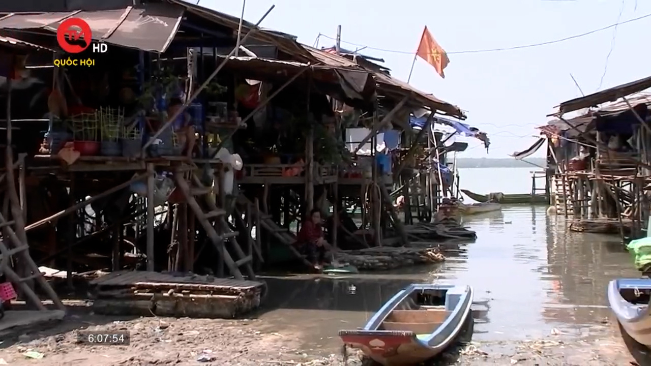Bấp bênh cuộc sống của người Việt trở về từ Campuchia