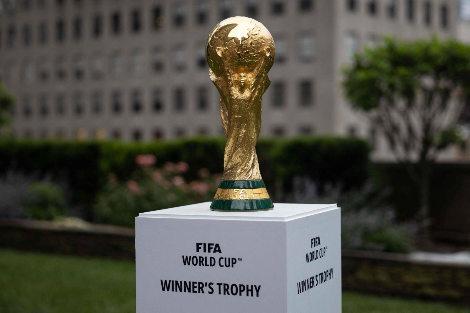 Các đội bóng đá bao nhiêu trận khi FIFA thông qua thể thức World Cup mới?