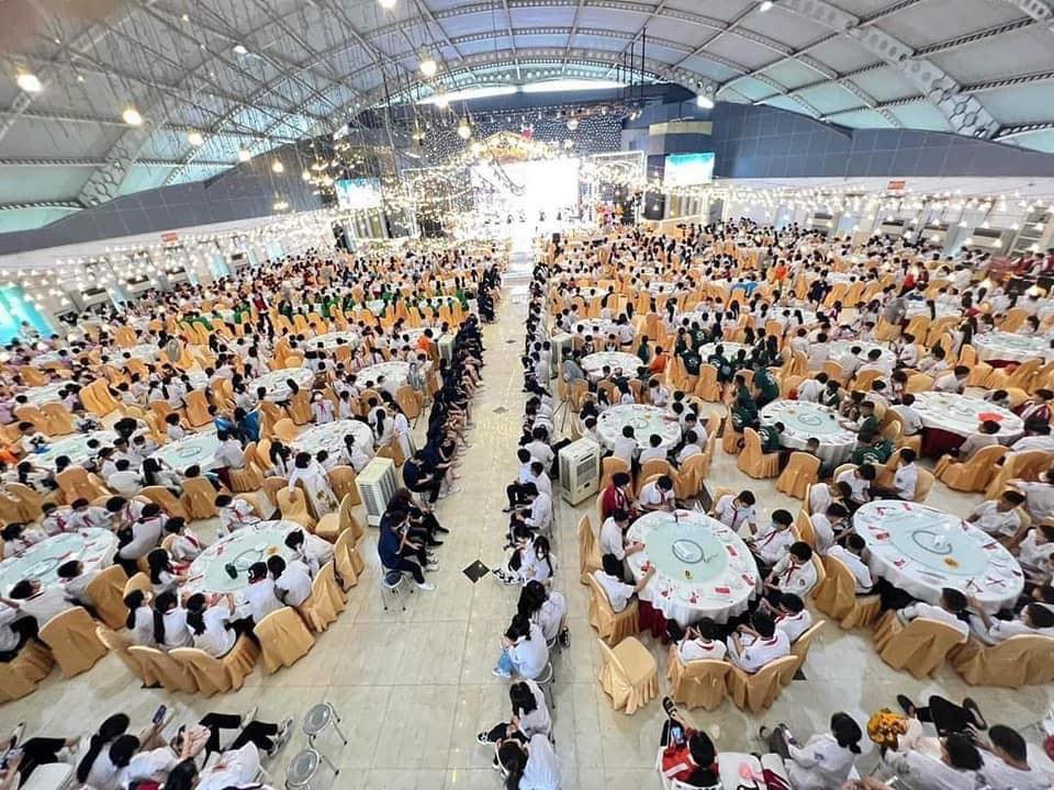 Quảng Ninh: Hiệu trưởng THCS Mạo Khê 2 phân trần về buổi tổng kết “hoành tráng”