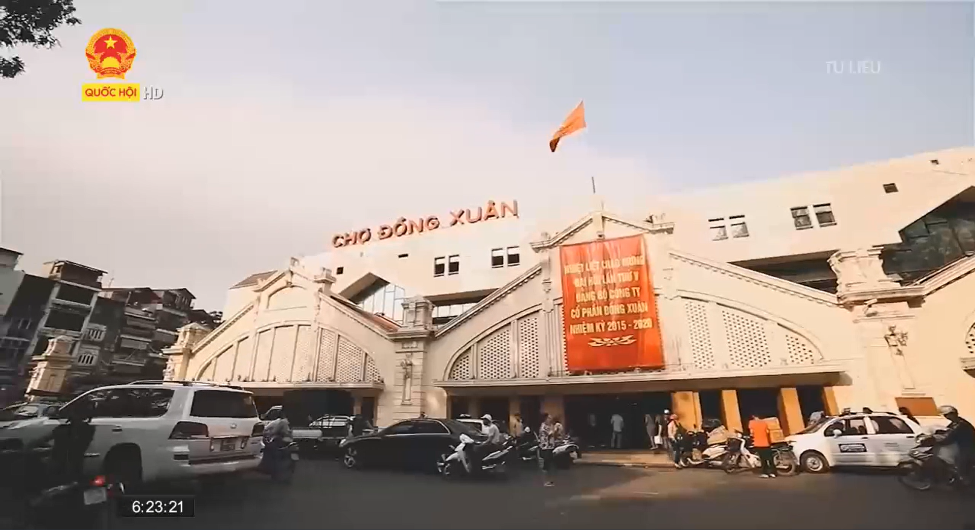 Hà Nội: Cấm xe trên nhiều tuyến cổ phục vụ chợ hoa Tết Nhâm Dần
