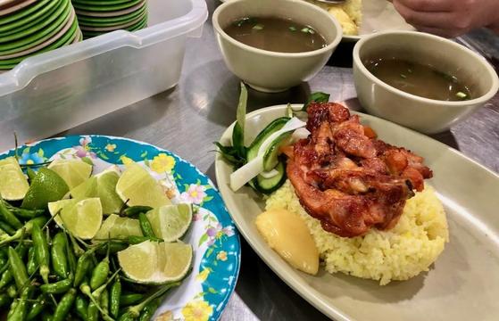 Vụ 369 người ngộ độc tại Nha Trang: Không đủ cơ sở xác định món ăn nào gây ngộ độc