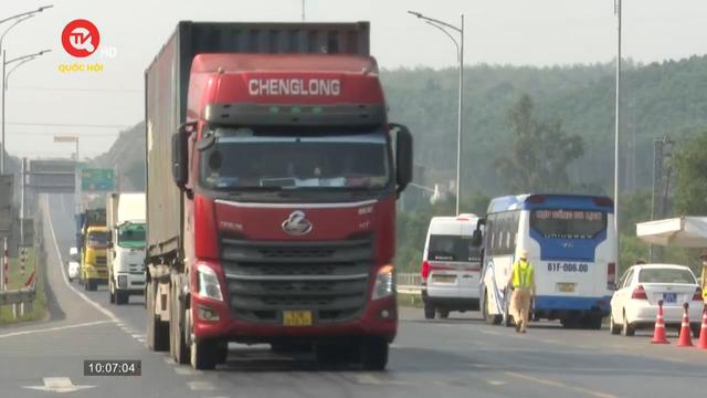 Kiến nghị cho xe tải nặng vào cao tốc Cam Lộ - La Sơn