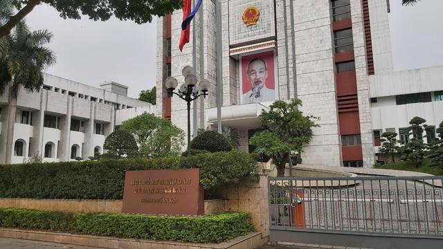Đề xuất Chủ tịch Hà Nội tuyển dụng nhân lực không qua thi tuyển
