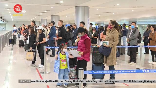 Sân bay Tân Sơn Nhất đón lượng khách kỷ lục, gần 135.000 người