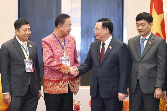 Chủ tịch Quốc hội Vương Đình Huệ tiếp Chủ tịch Phòng Thương mại và Công nghiệp Thái Lan, các doanh nghiệp Thái Lan đầu tư tại Việt Nam