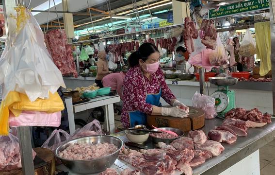 Đảm bảo an toàn thực phẩm tại chợ thịt heo lớn nhất phía Nam