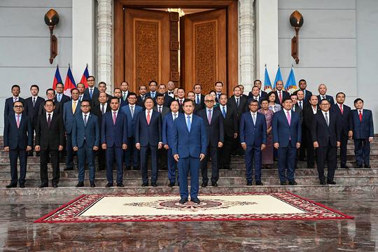 Chính phủ mới của Campuchia có 1 thủ tướng, 10 phó thủ tướng
