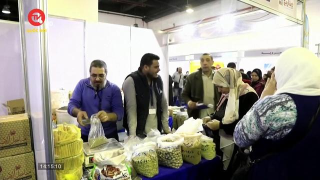 Ai Cập bán thực phẩm giá rẻ trong tháng Ramadan 