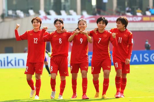VFF chuyển tiền thưởng World Cup cho tuyển nữ Việt Nam
