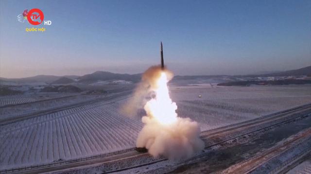 Triều Tiên tuyên bố thử tên lửa đạn đạo nhiên liệu rắn
